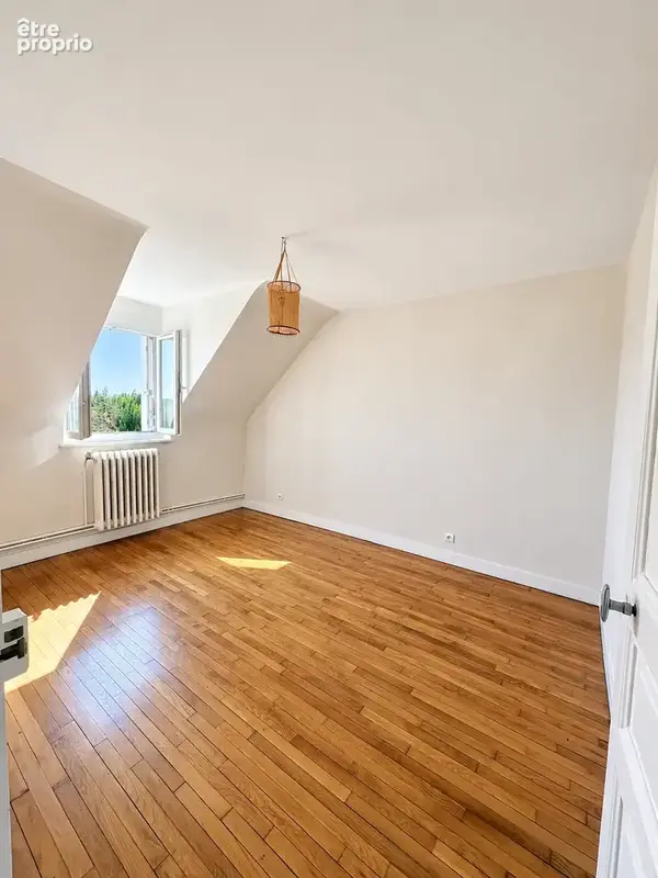 Longère 120 m2   4 chambres   terrain 2 320 m2   dépendances   Luzillé - photo 6