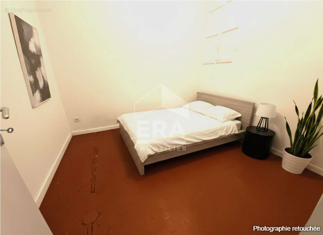 Appartement à MARSEILLE-5E