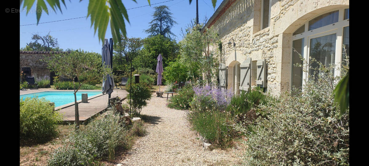 Maison à ESCLAUZELS