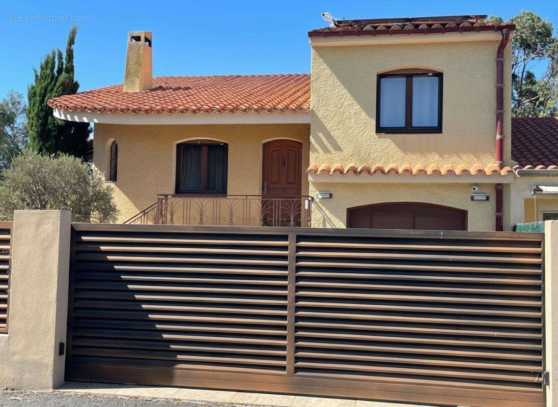 Maison Saint Cyprien 6 pièce(s) 138 m2 - photo 2