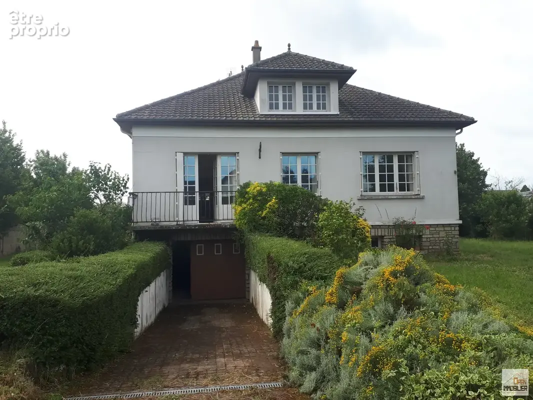 Maison à LES ORMES