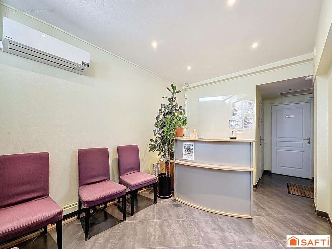 Photo 3 - Commerce à PONT-SUR-YONNE