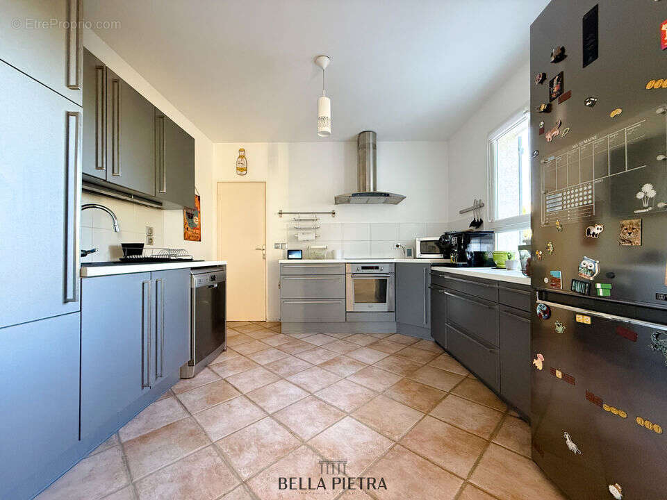 Maison à SAINT-GENIES-DES-MOURGUES