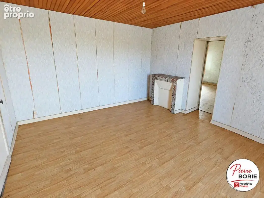 Exclusivité : CORLAY (Montipouret - 36), Grande bâtisse à rénover, jardin et garage - photo 6
