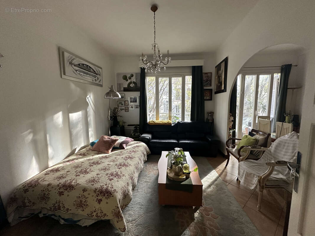 Appartement à MARSEILLE-7E