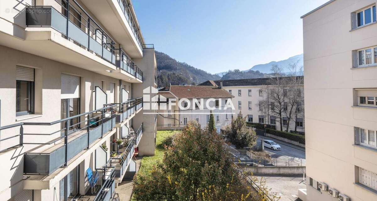 Appartement à VOIRON