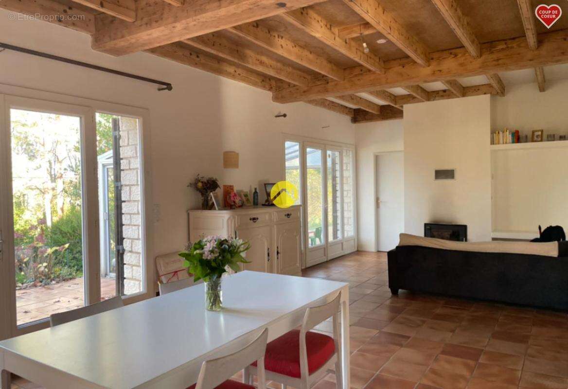 Maison à SAINTE-ALVERE