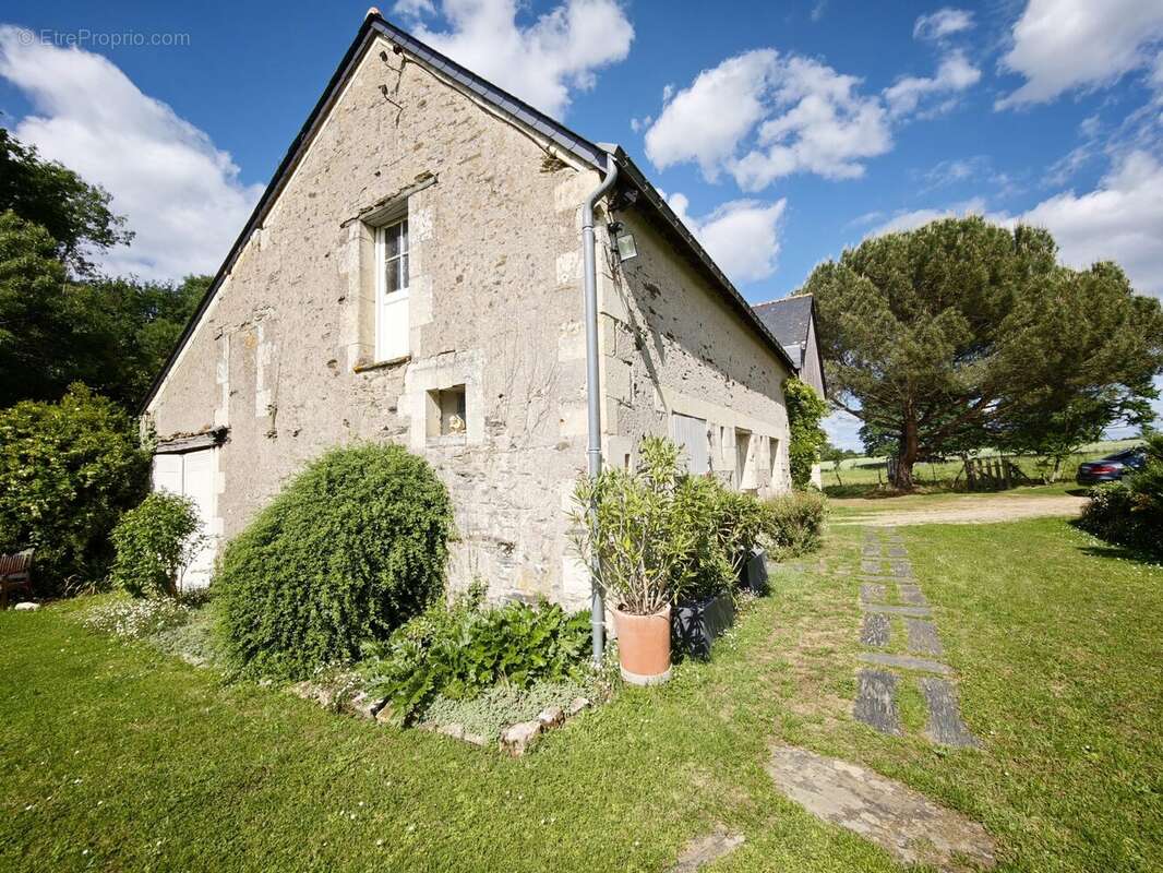 Maison à BRISSAC-QUINCE