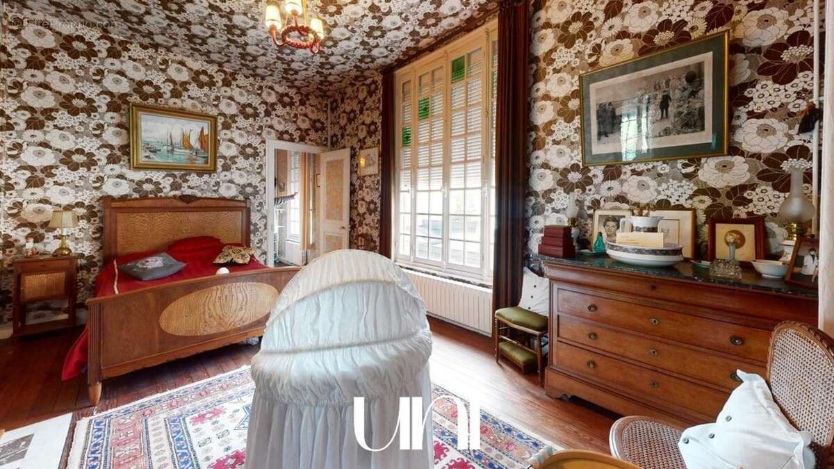 Maison à SAINT-PIERRE-SUR-DIVES