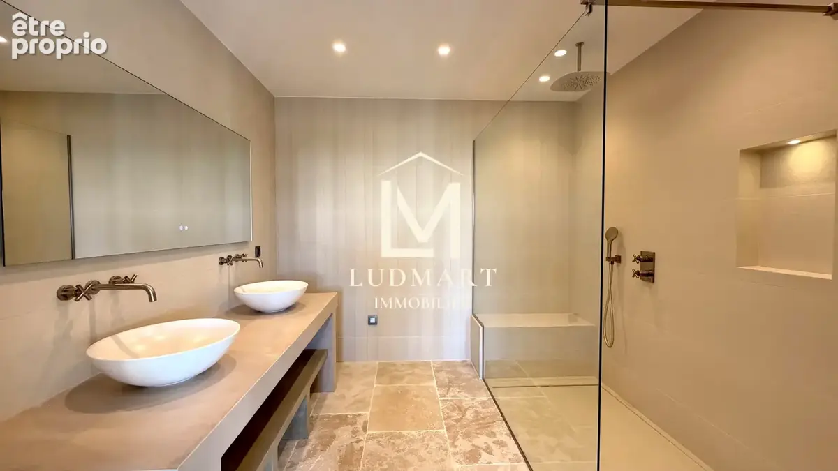 Propriété d’exception de 1300m2 au cœur des Alpilles — Domaine de 7,3 ha avec oliveraie - photo 19