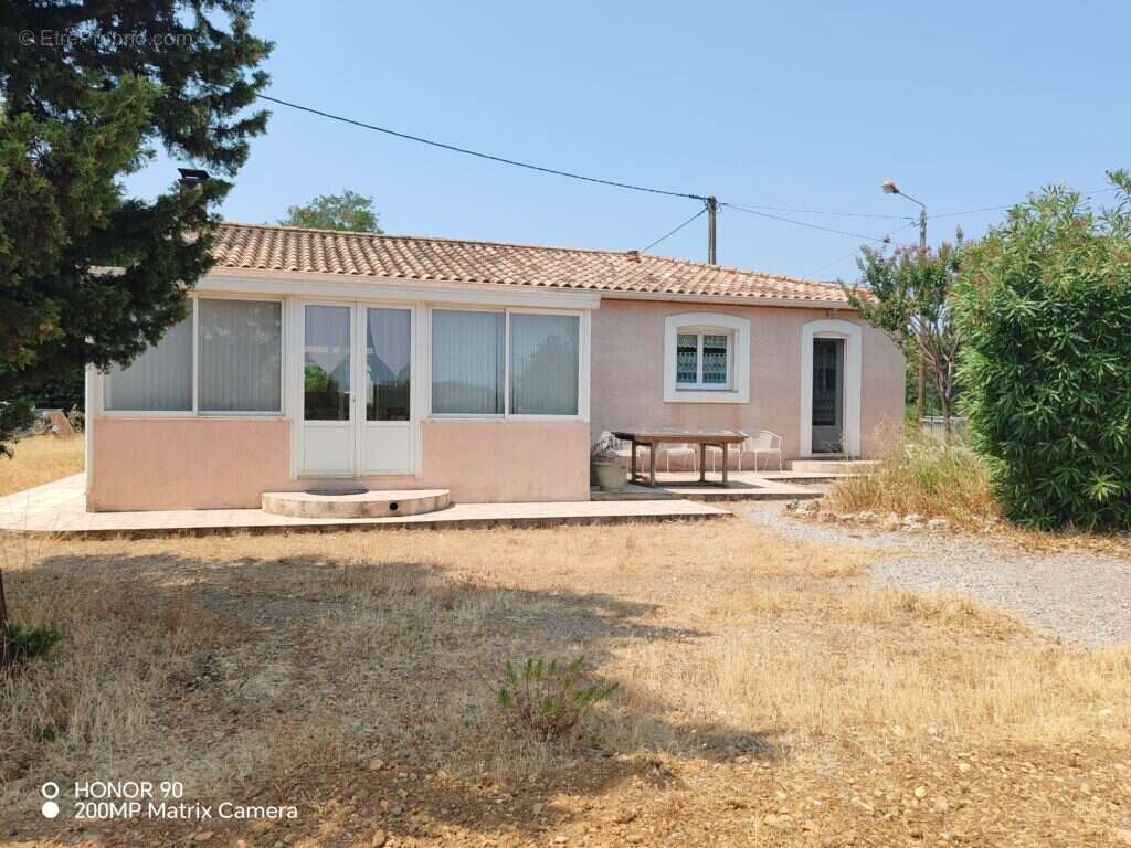 Villa T4 en Plein pied de 152m2 habitable sur un terrain de 2705m2, garage Narbonne 11100 - photo 11