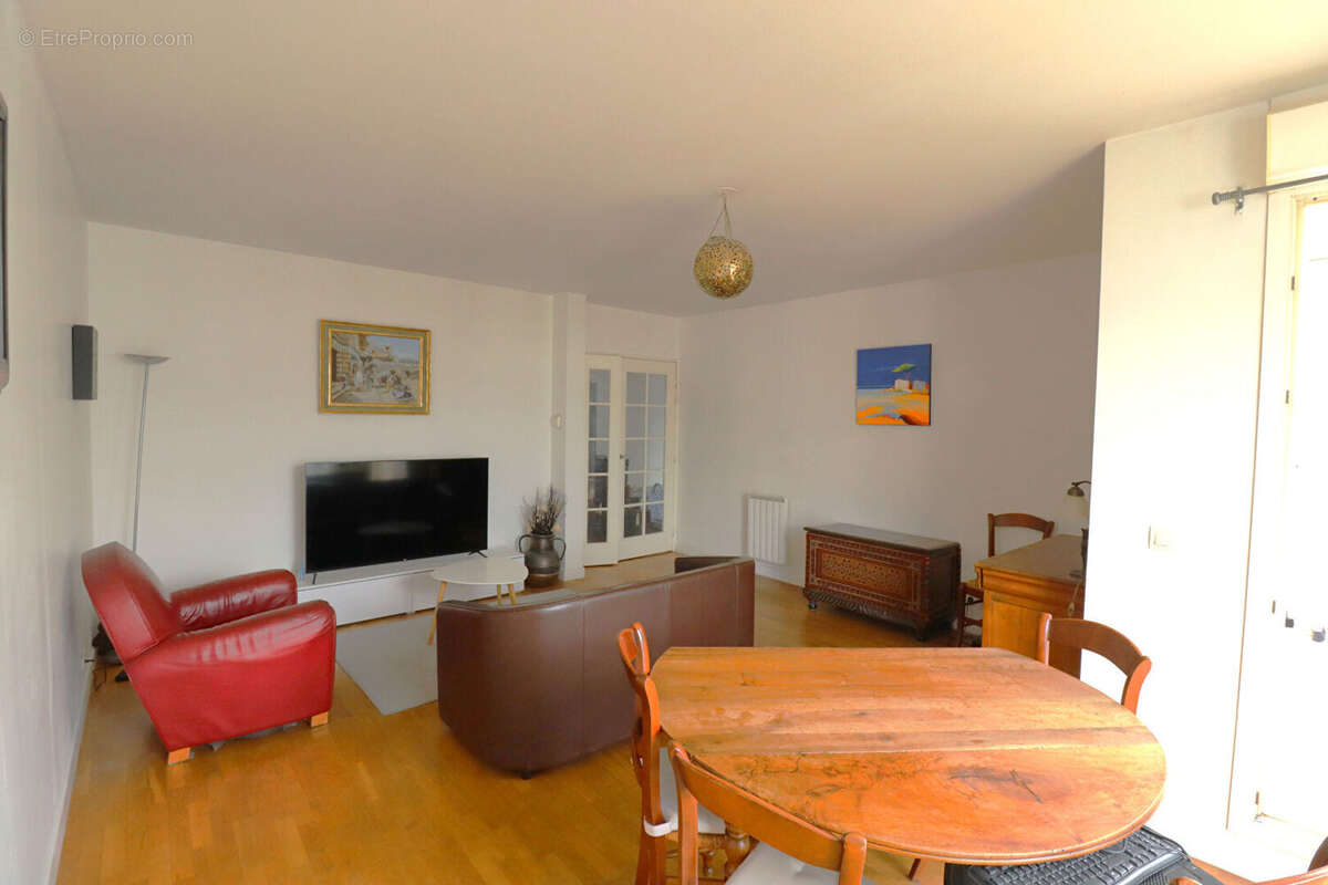 Appartement à ISSY-LES-MOULINEAUX