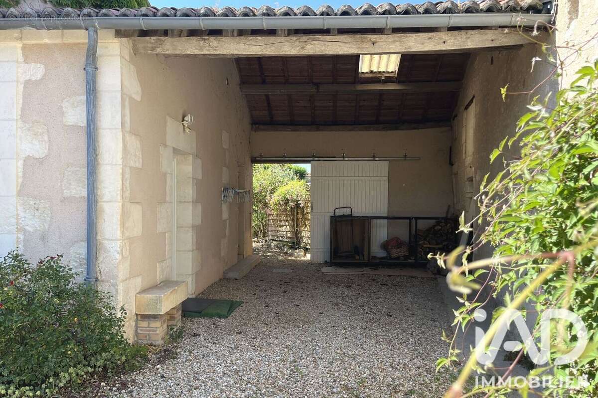Maison 168 m² à Cisse  - photo 4