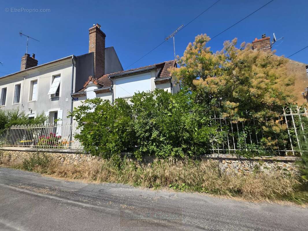 Maison à CEPOY