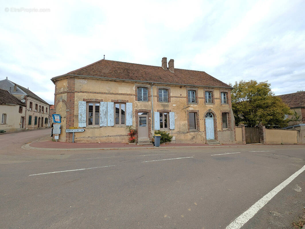 Maison à CUDOT