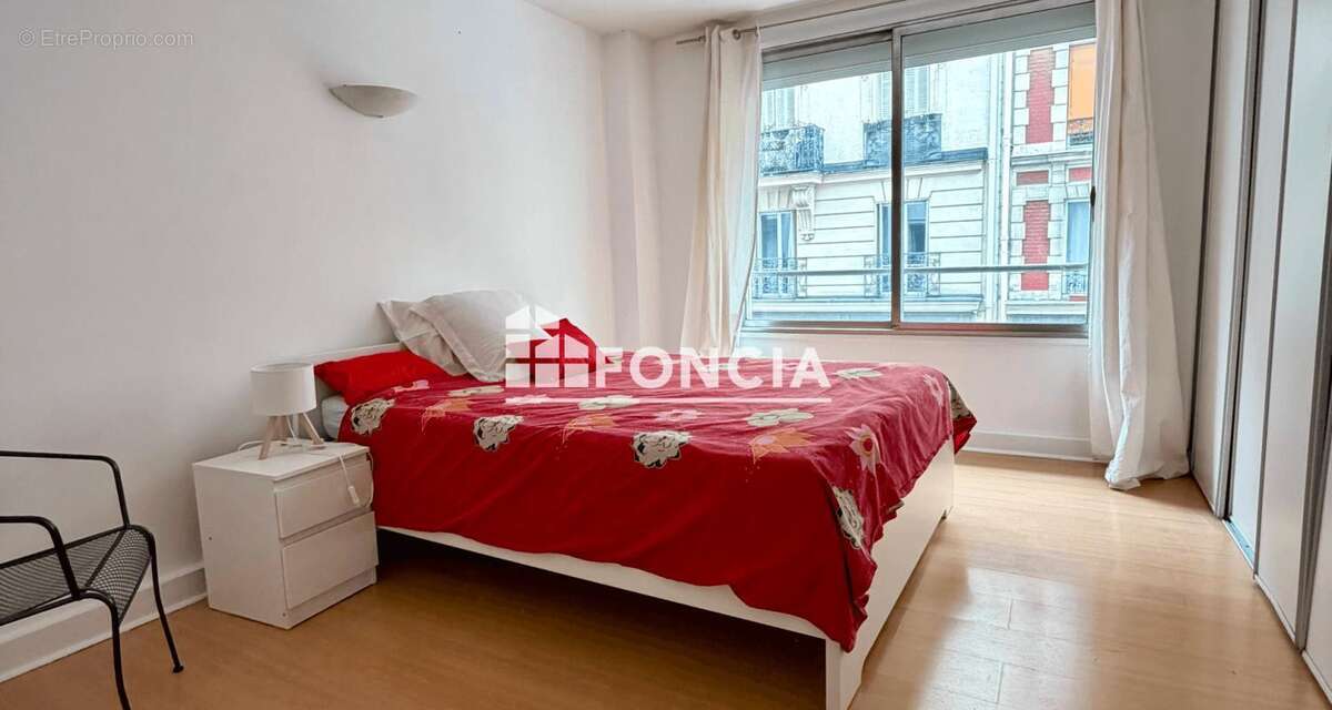 Appartement à PARIS-11E
