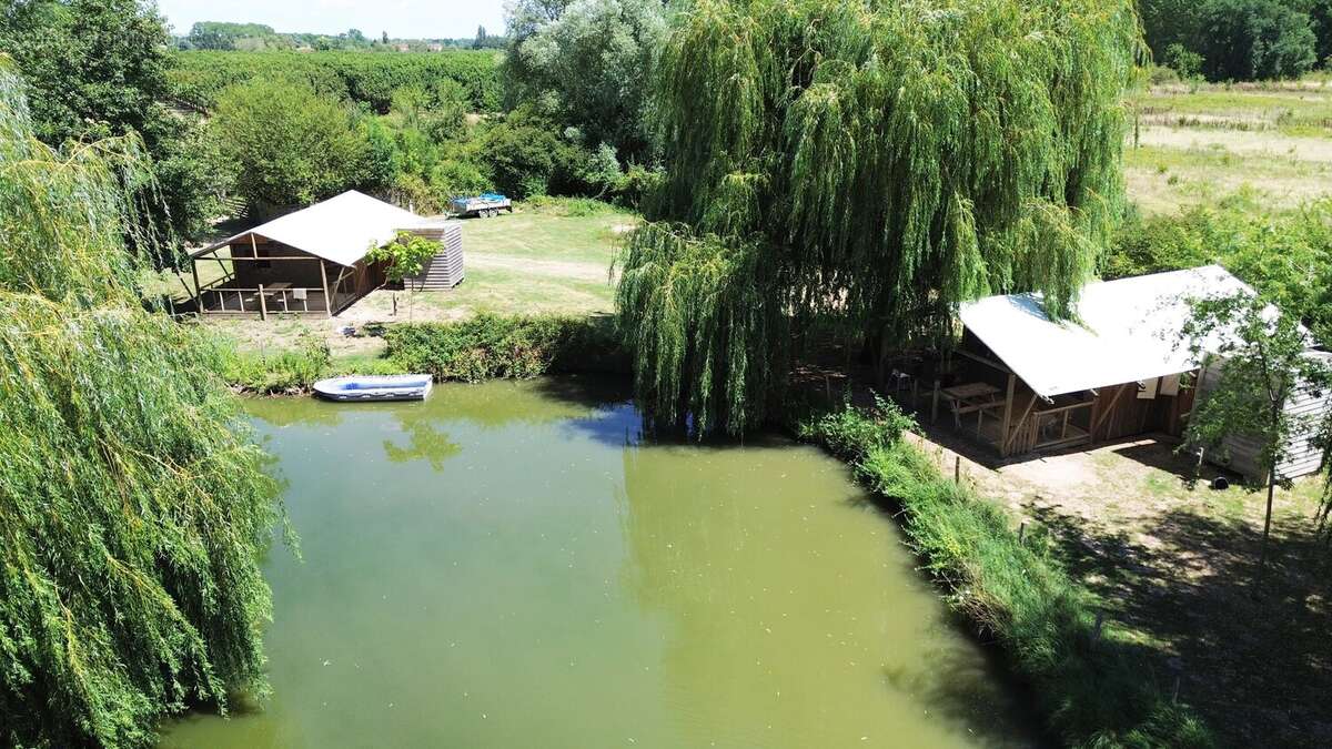 Complexe de glamping sur plus de 5 hectares avec étang - photo 25