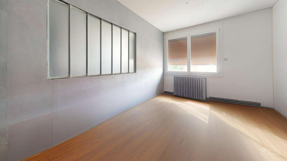 Appartement à TASSENIERES