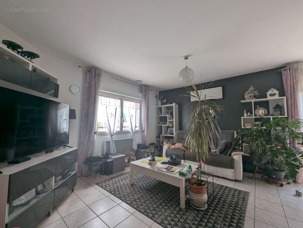 A vendre - puisserguier - villa t4 + bureau de 110 m2 hab sur 540 m2 de terrain avec terrasse et piscine - photo 6
