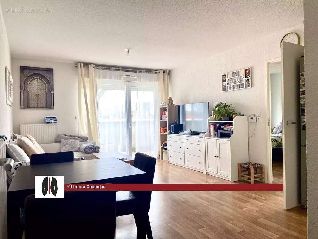 Appartement à VILLENAVE-D&#039;ORNON