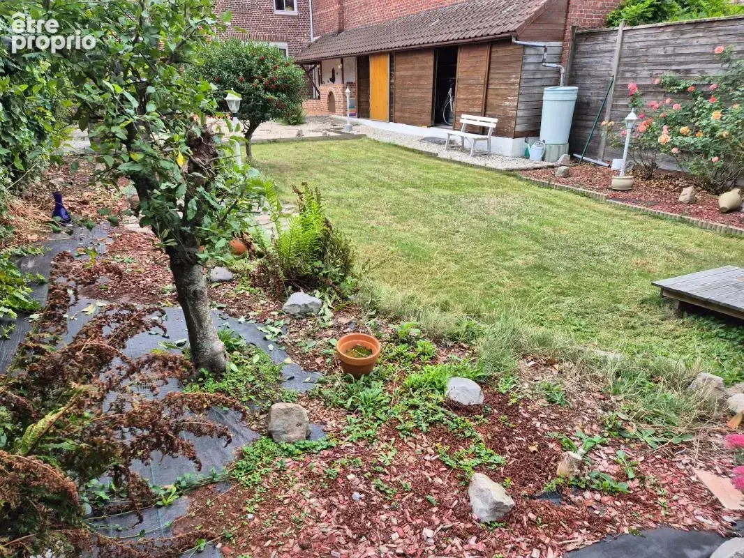 Maison semi mitoyenne avec jardin et garage en centre ville - photo 13