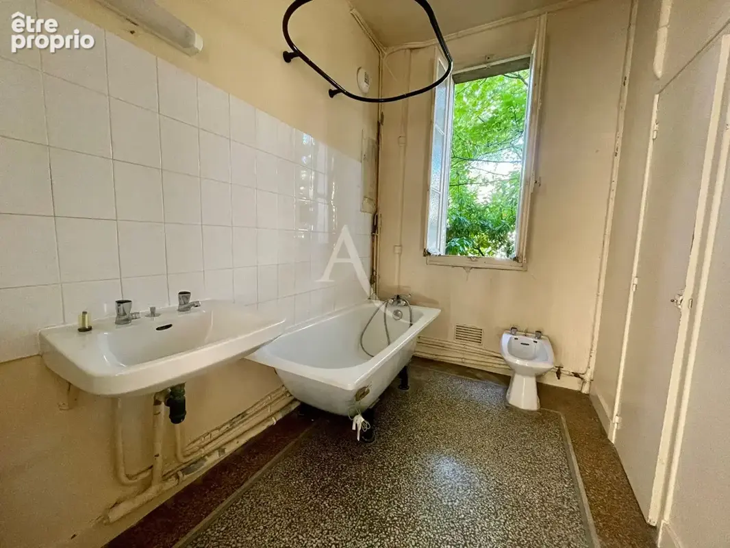 Secteur Mairie - 2 Pièces 48,2m² - photo 4