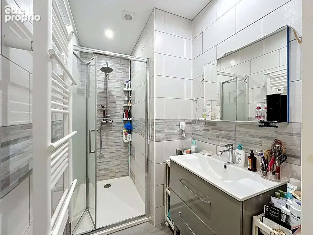Immeuble à PRADES de 3 appartements T3 avec jardins, caves et stationnements individuels - photo 6