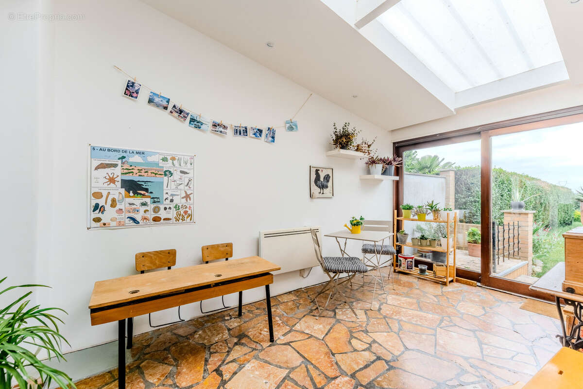 Maison à GONDECOURT