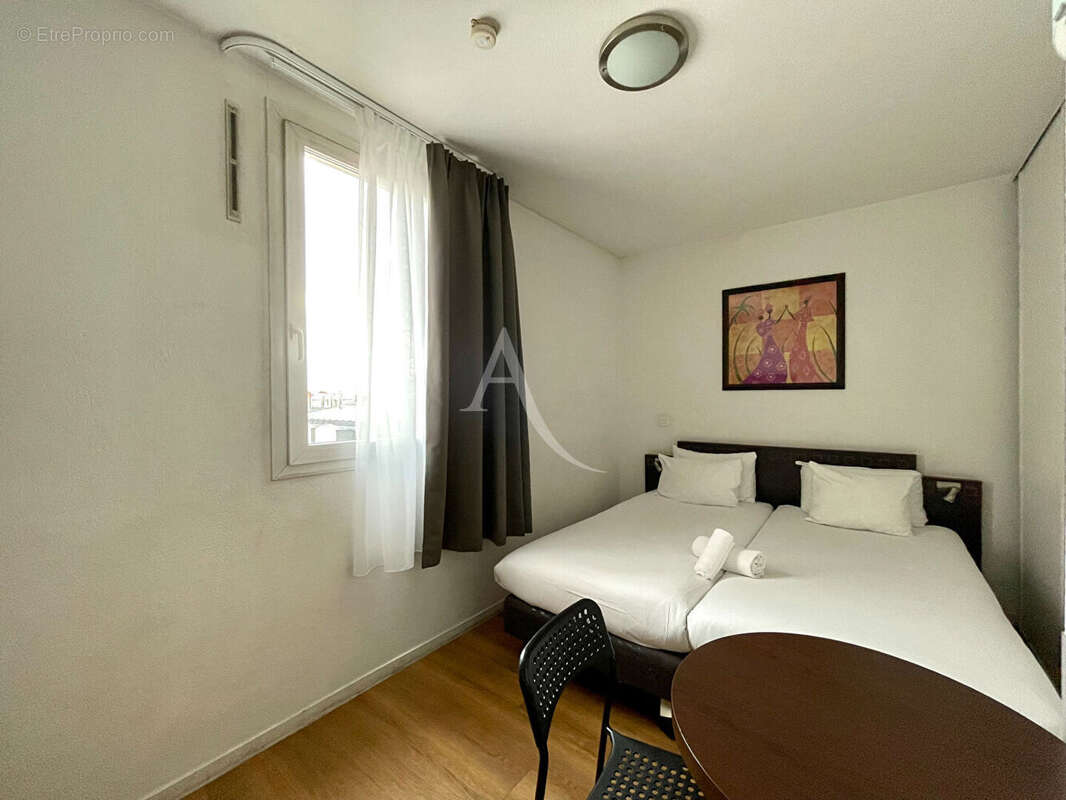 Appartement à CHARENTON-LE-PONT