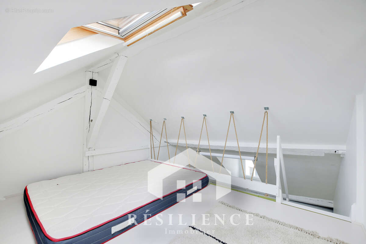 Appartement à PARIS-10E