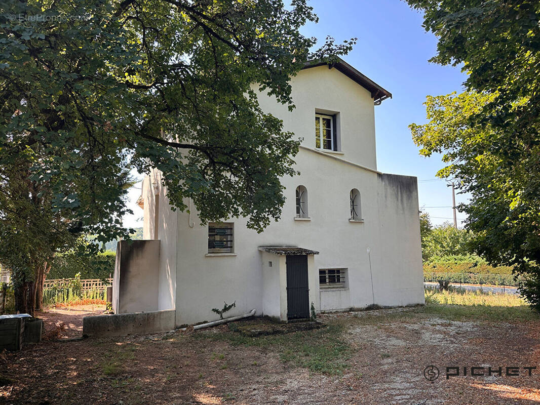 Maison à SARLIAC-SUR-L'ISLE