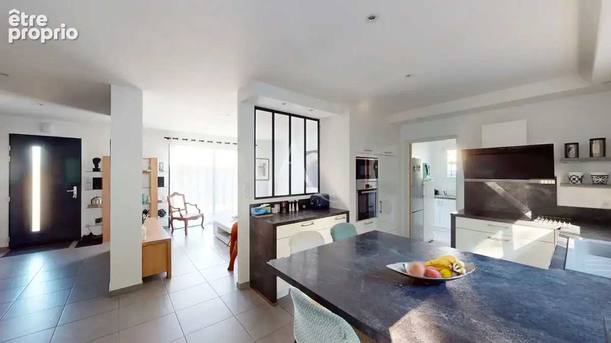 Maison tres recente de plain-pied - liguge - photo 3