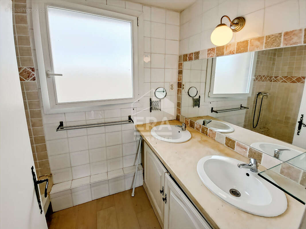 Appartement à SALON-DE-PROVENCE