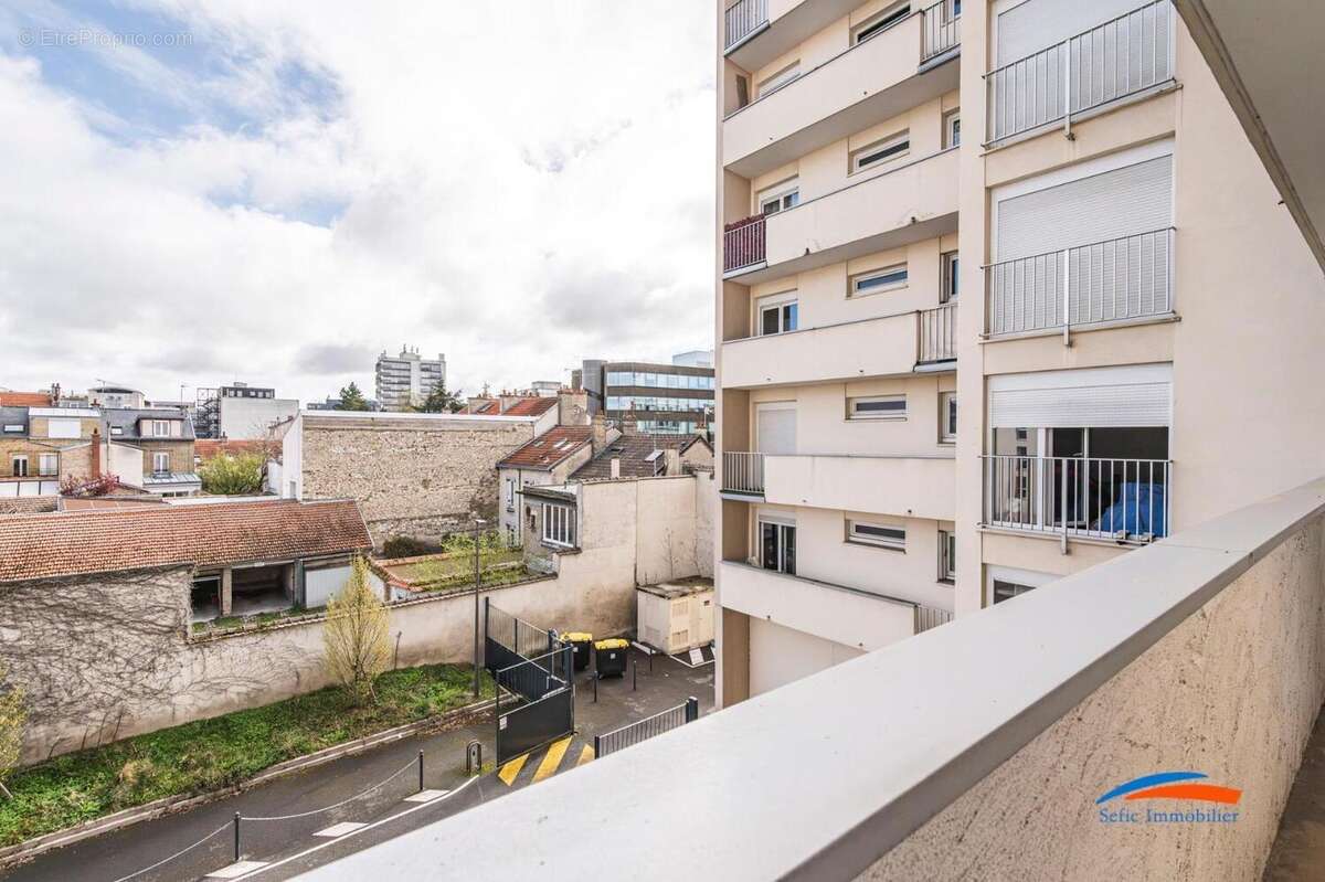   - Appartement à REIMS