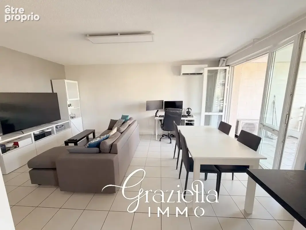 Appartement T2 avec grande terrasse et garage quartier lycées, collèges et gare - photo 4