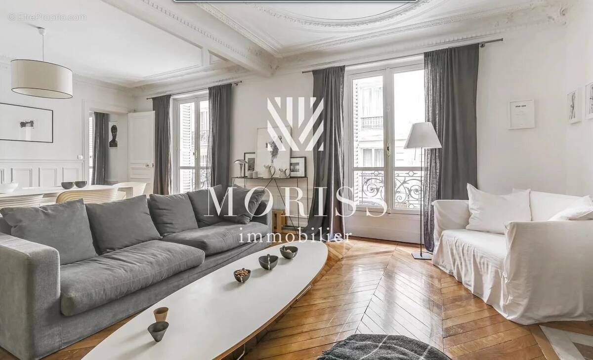 Appartement à PARIS-17E
