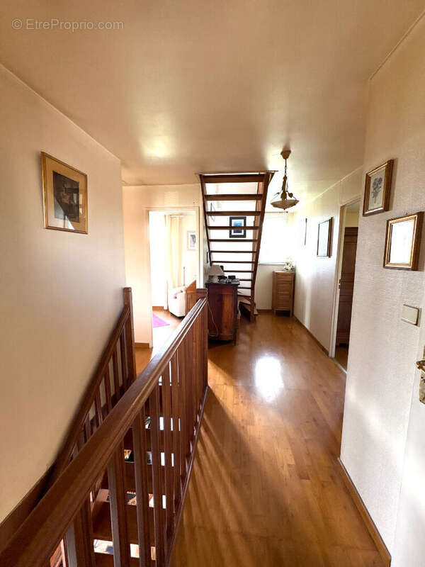 Maison à SAINT-GRATIEN