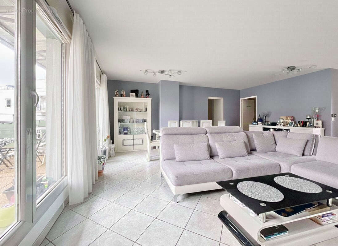 Appartement à SEYNOD