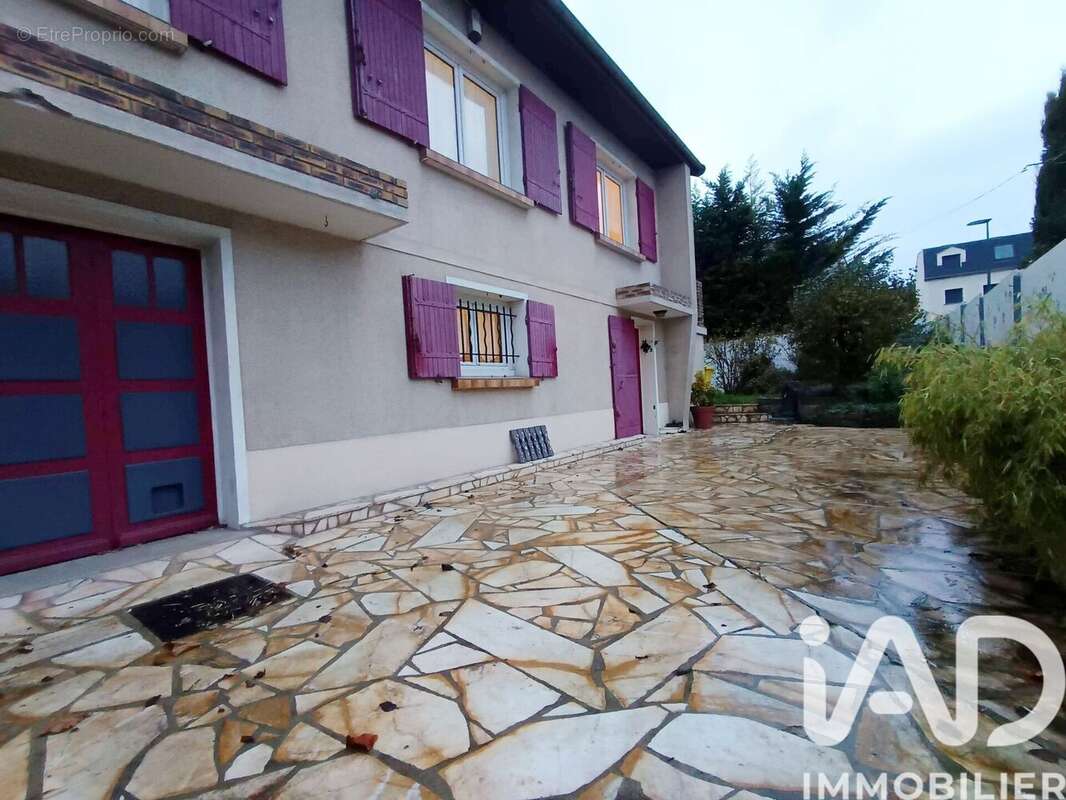 Photo 2 - Maison à BONNEUIL-SUR-MARNE