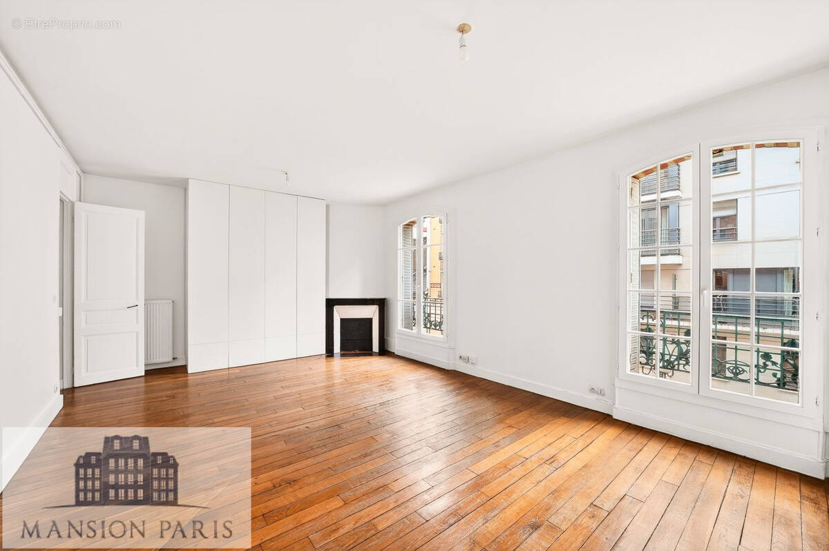 Appartement à MONTROUGE