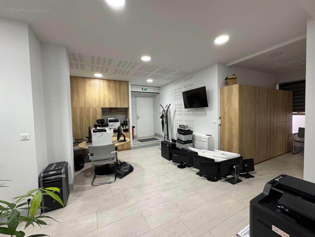 Commerce à AIX-EN-PROVENCE