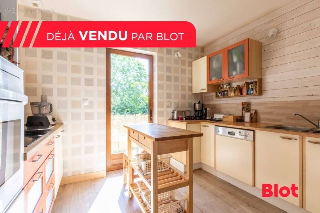 Maison à SAINT-UNIAC