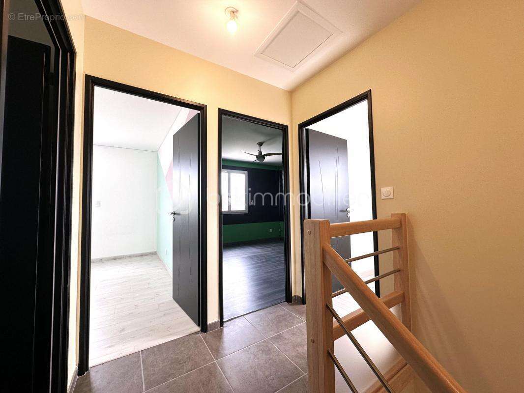 Maison à SAINT-GENIX-SUR-GUIERS