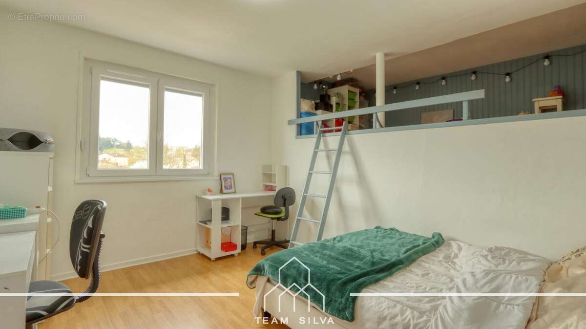 Maison à SAINT-QUENTIN-FALLAVIER