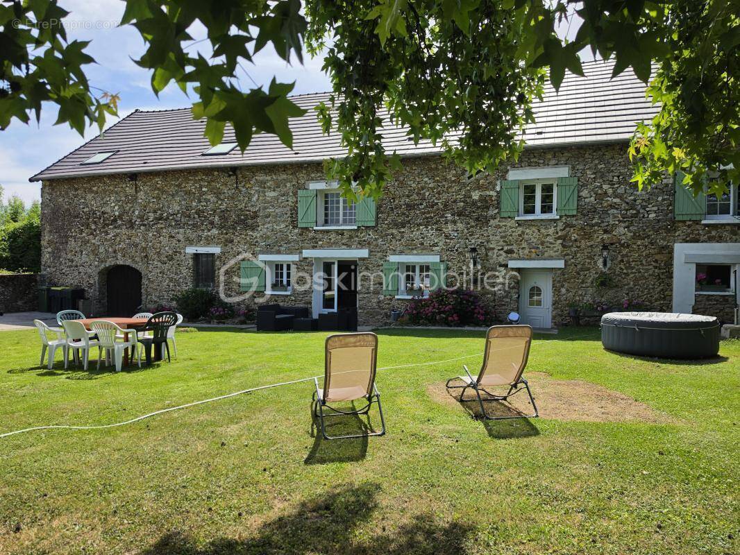 Maison à COULOMMIERS