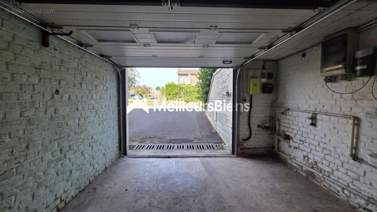 Maison à PONT-SUR-SAMBRE