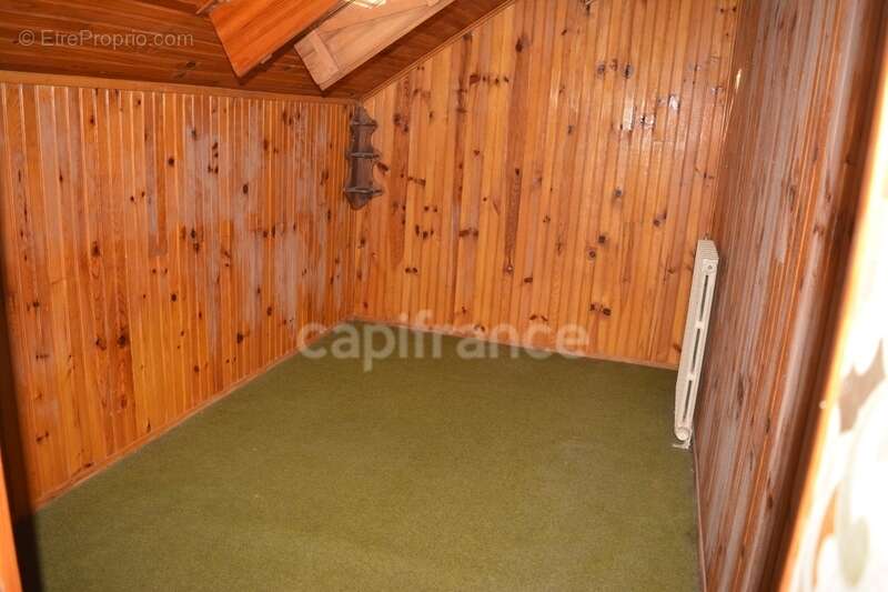 Maison à VARENNES-VAUZELLES