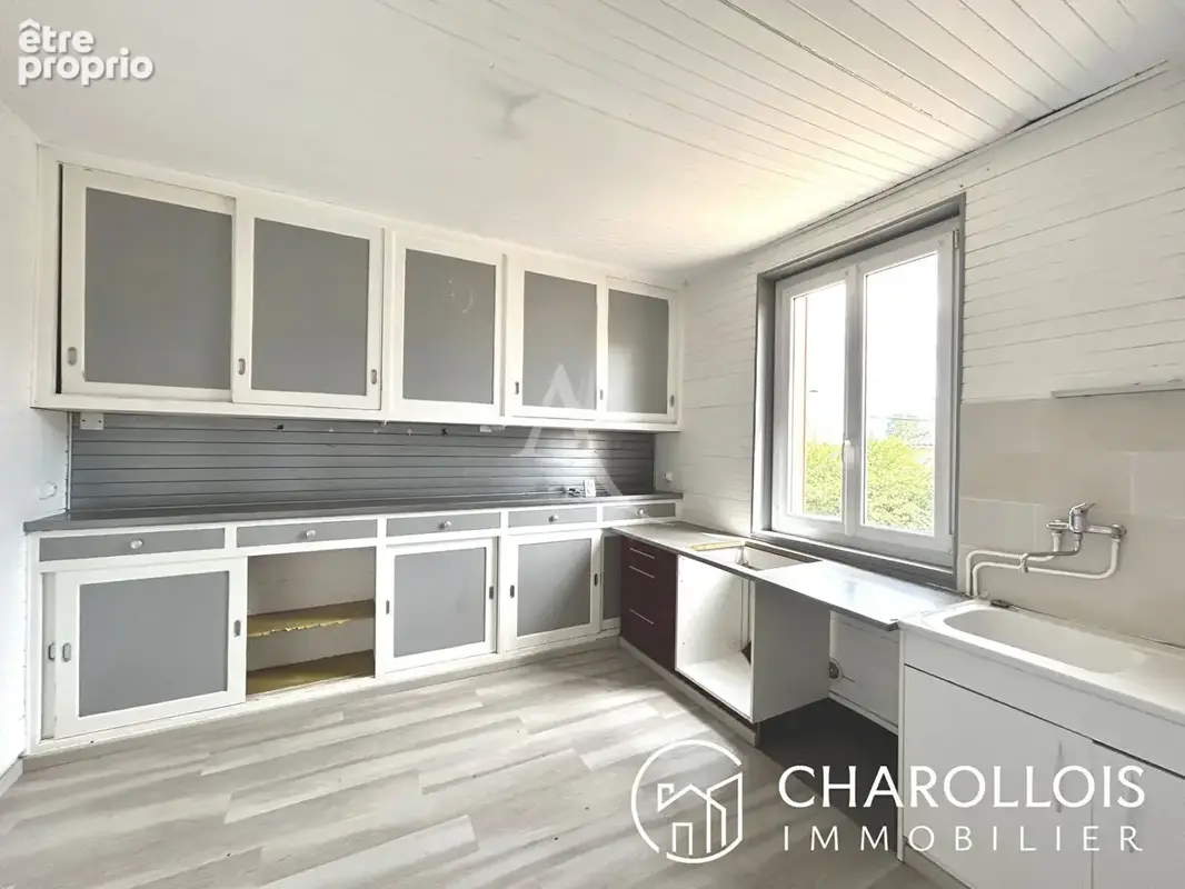 Maison sur sous sol - 70 m² - Charnay Les Macon - photo 3