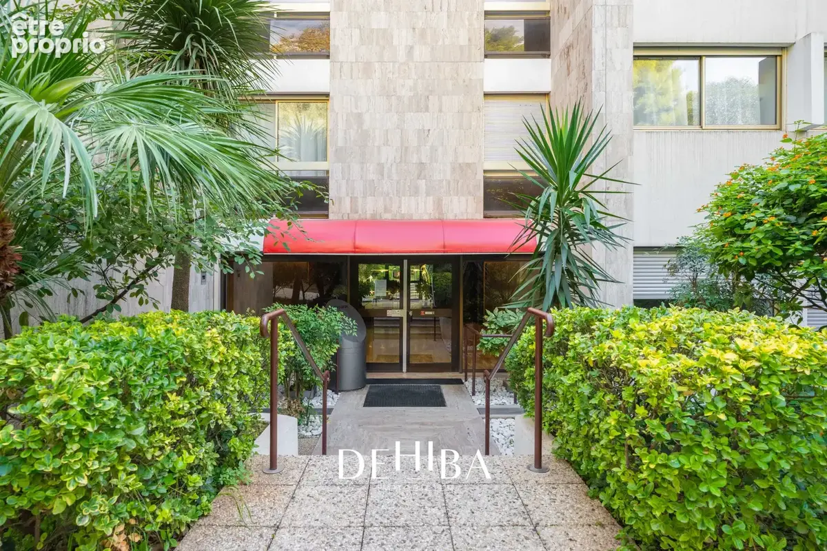 Carré d'or - appartement familial de 112m2 avec terrasse plein ciel, garage et cave - photo 13