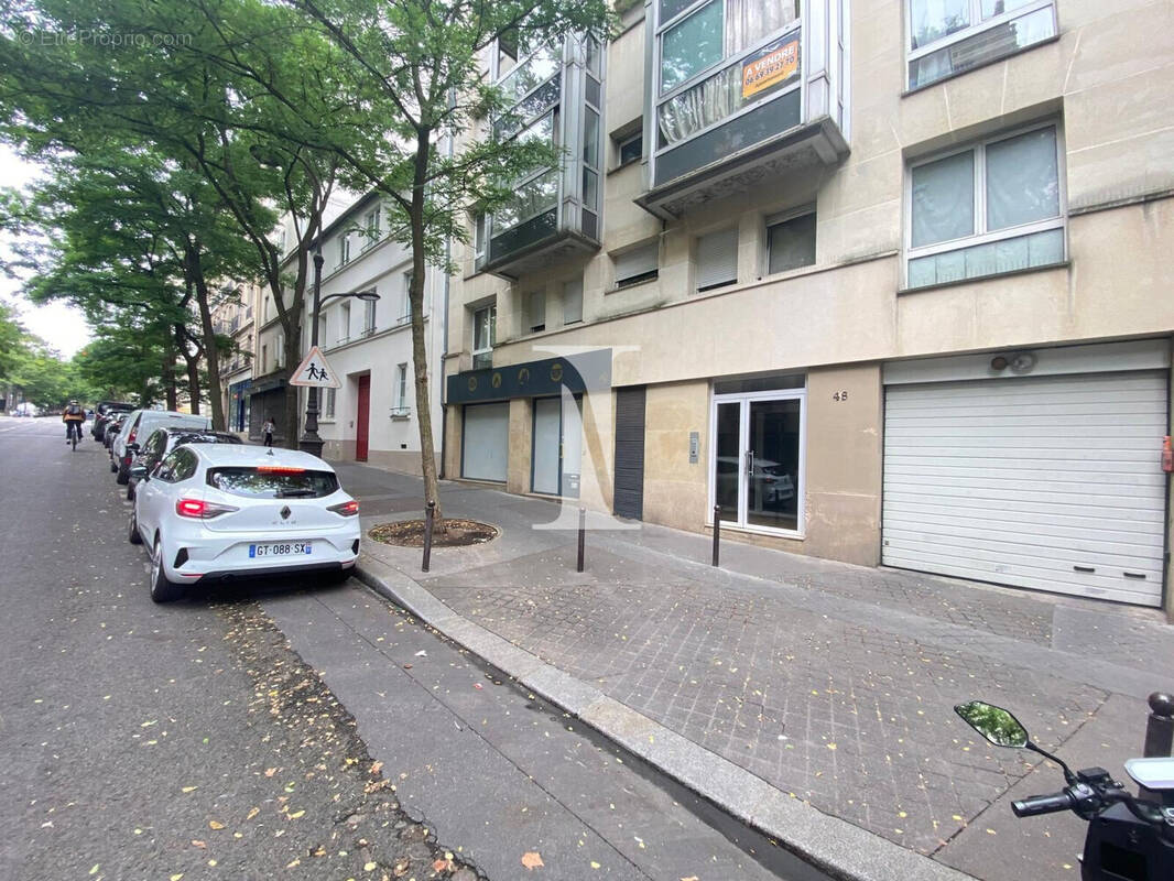 Parking à PARIS-19E